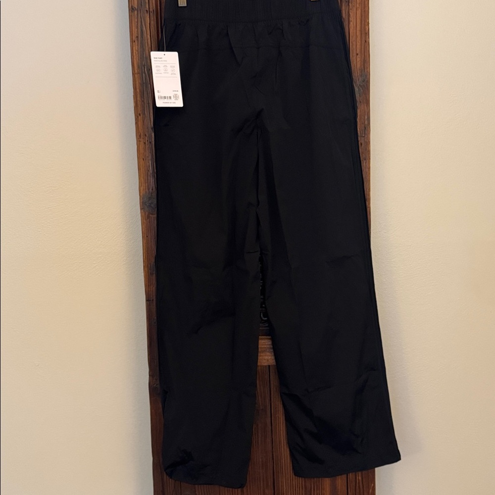 🆕 Athleta Rise Pant - Picture 4 of 11